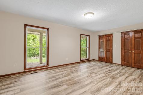 35 Byrd Road Candler NC 28715