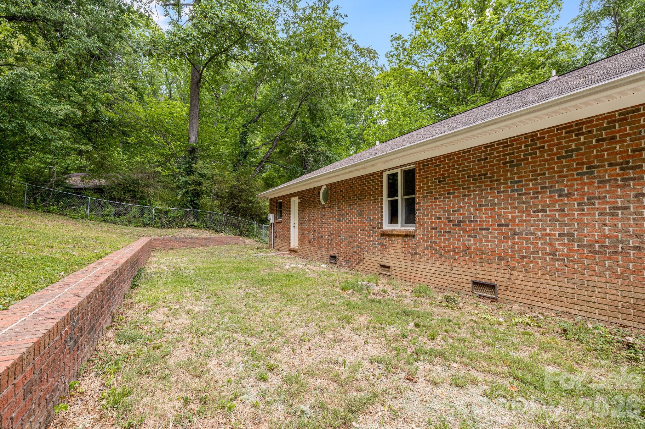 35 Byrd Road Candler NC 28715