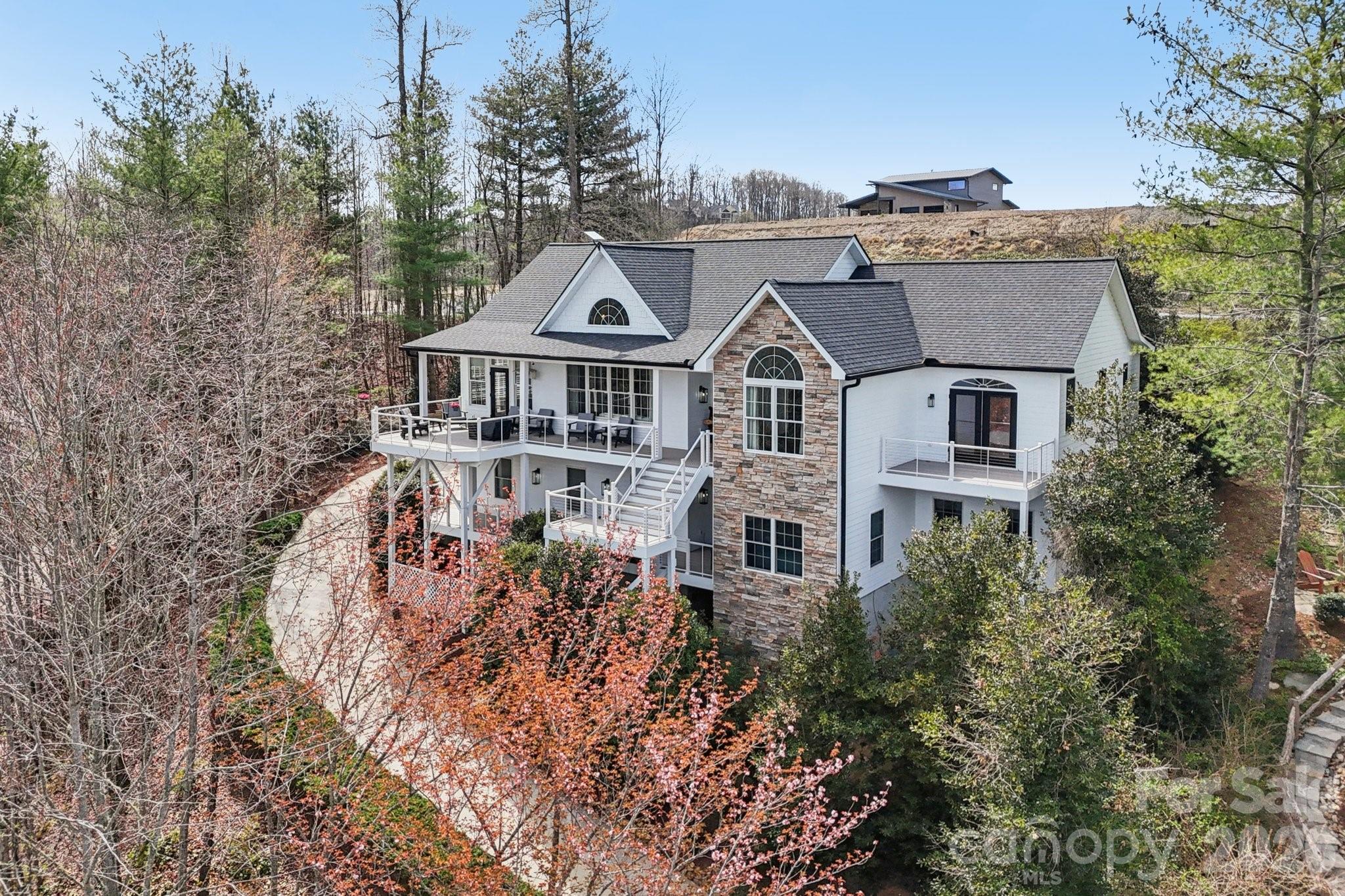 1409 Woodsong Drive Hendersonville NC 28791
