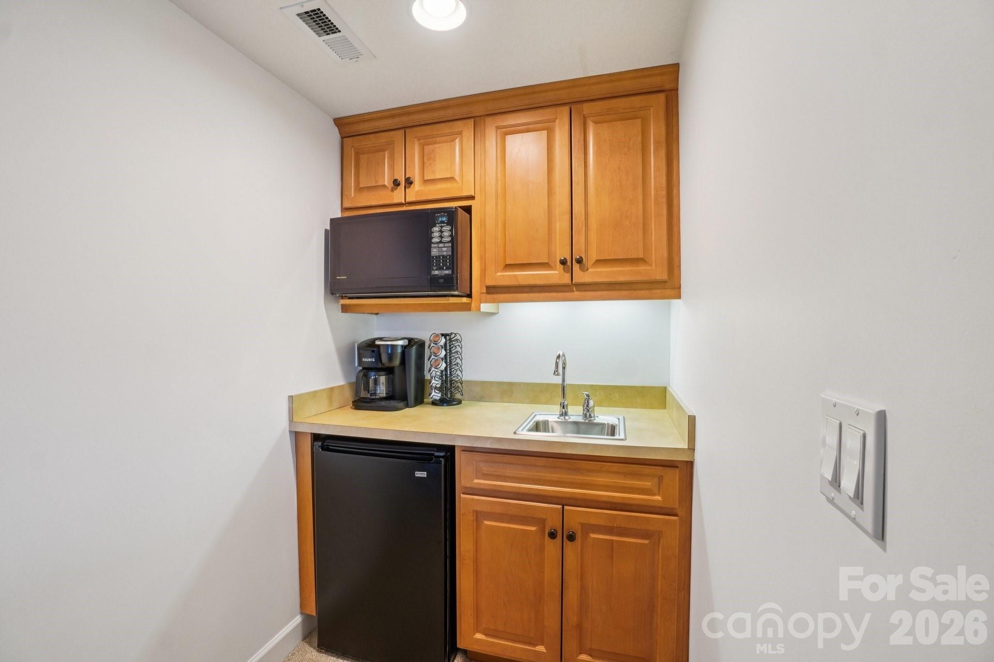1409 Woodsong Drive Hendersonville NC 28791