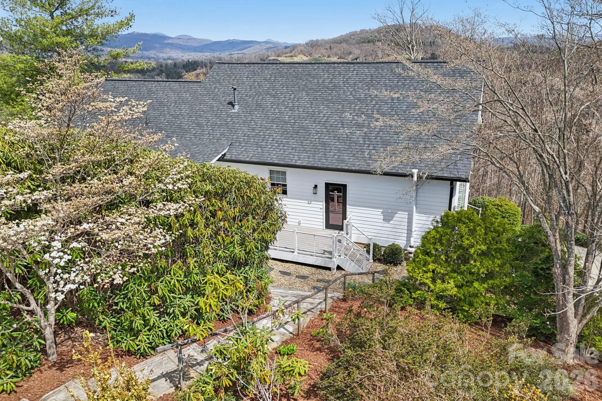 1409 Woodsong Drive Hendersonville NC 28791