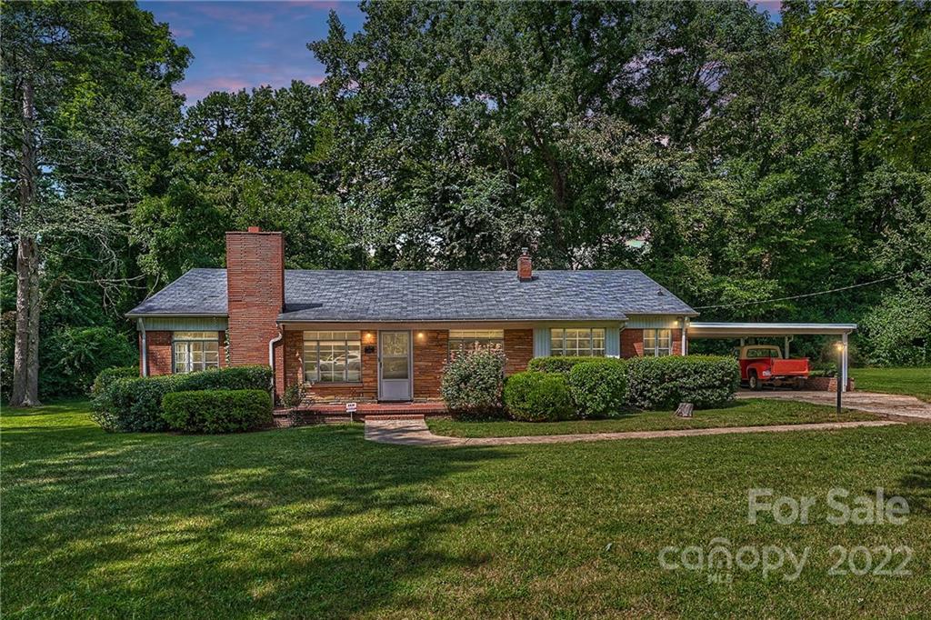 1531 Crystal Road Charlotte NC 28205