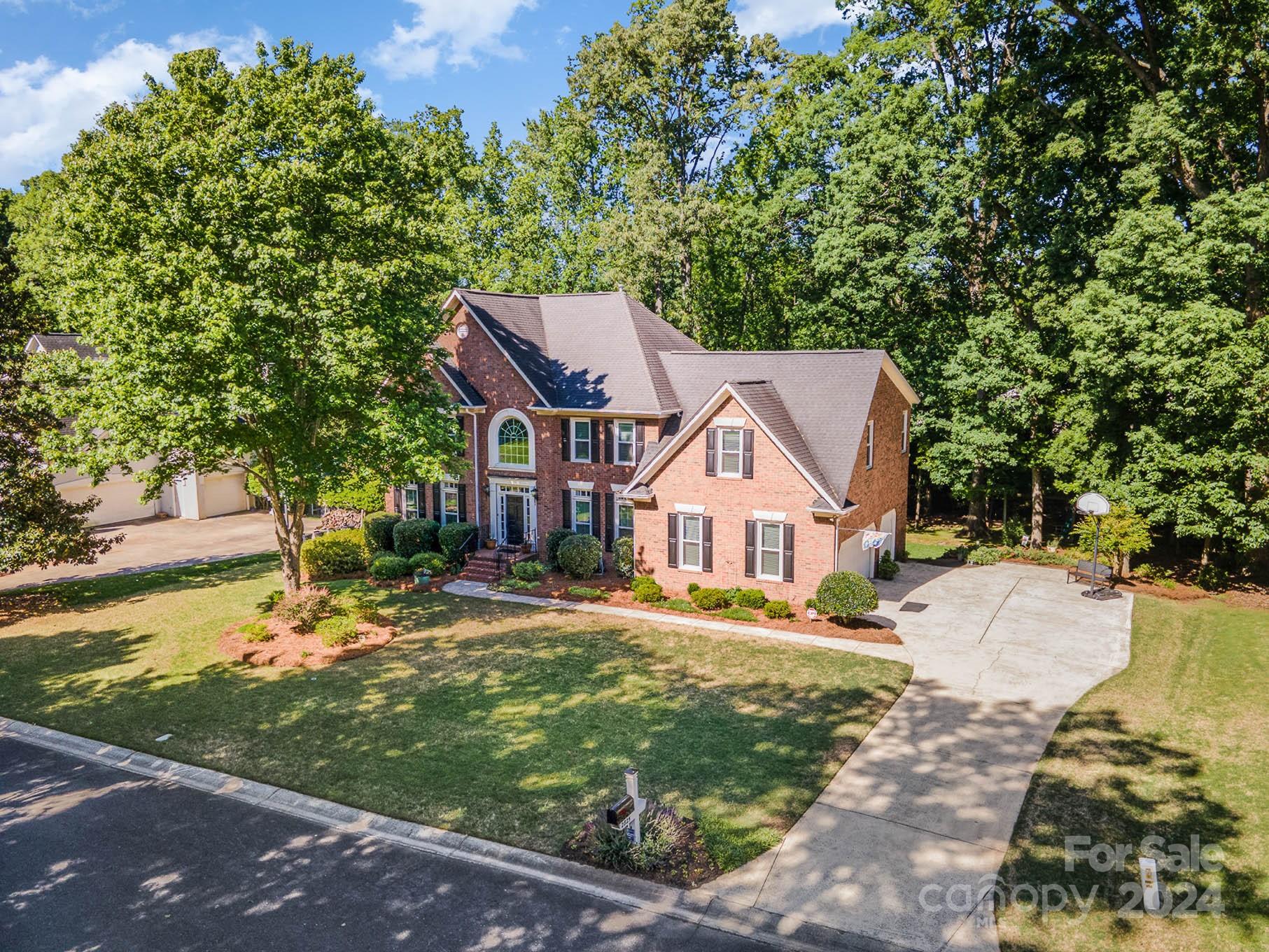 2825 Hampton Glen Court Matthews NC 28105