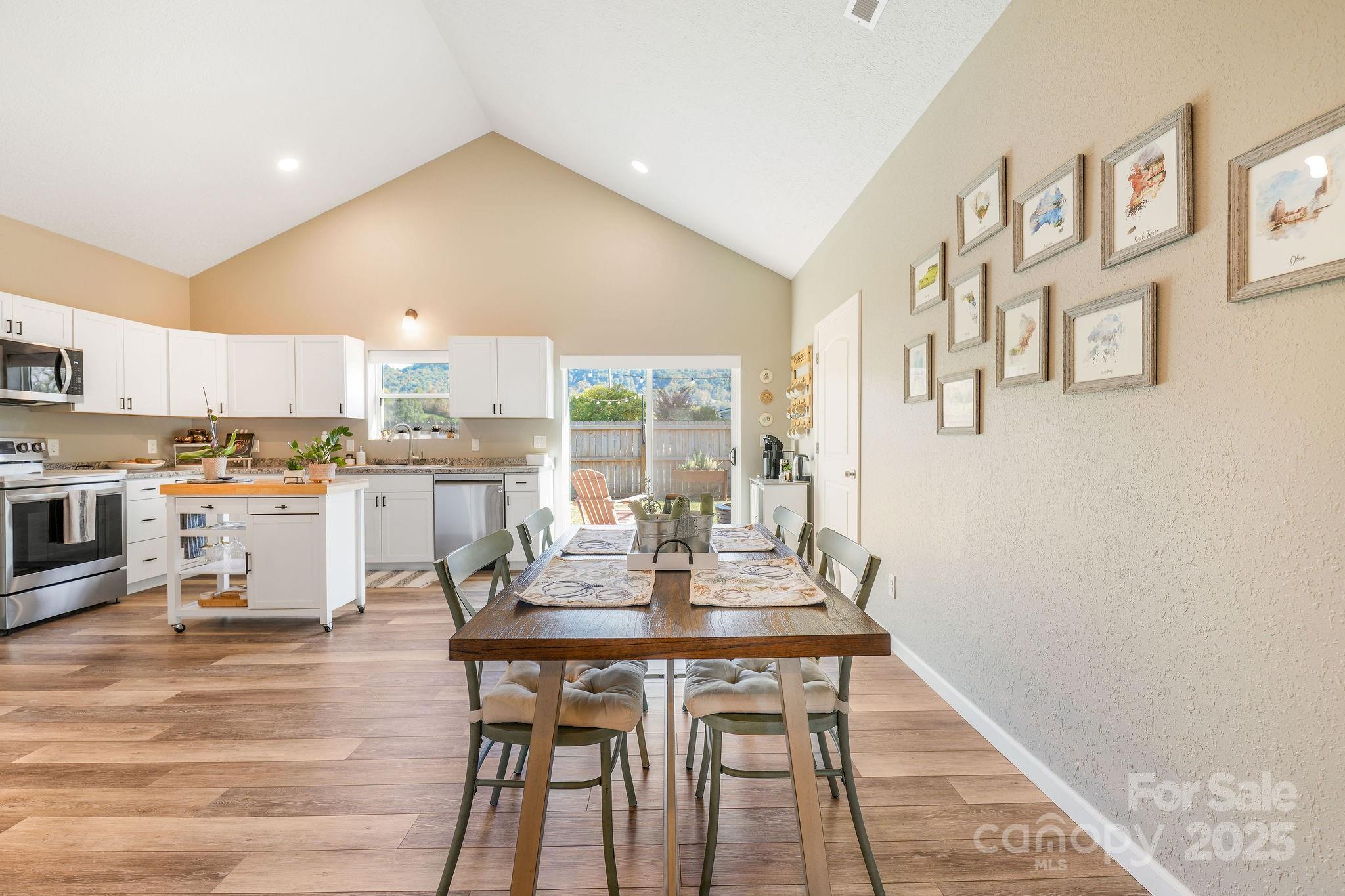 41 Utah Mountain Road Waynesville NC 28785
