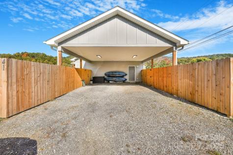 41 Utah Mountain Road Waynesville NC 28785