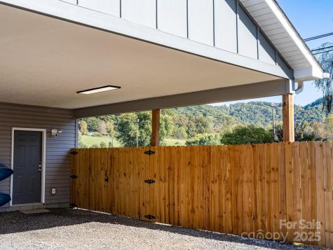 41 Utah Mountain Road Waynesville NC 28785
