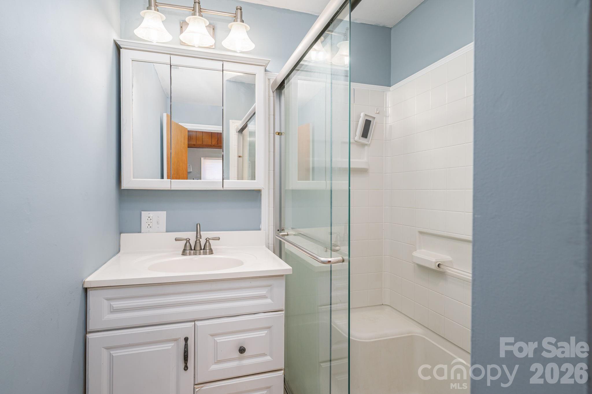 2825 E Long Avenue Gastonia NC 28054