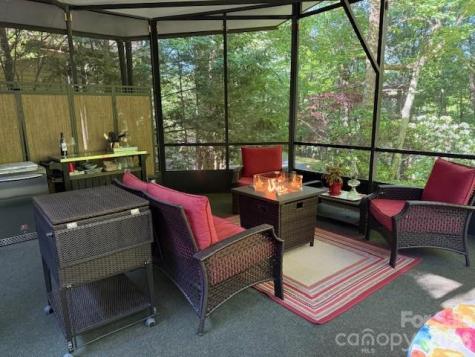 26 S Cumberland Drive Lake Toxaway NC 28747
