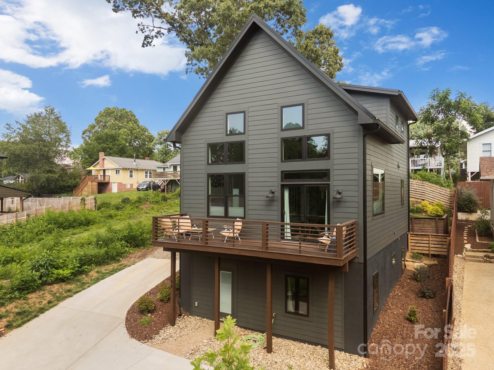 104 Deaver Street Asheville NC 28806