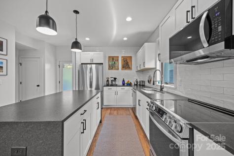 104 Deaver Street Asheville NC 28806