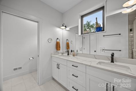 104 Deaver Street Asheville NC 28806