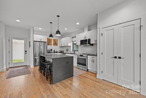 104 Deaver Street Asheville NC 28806