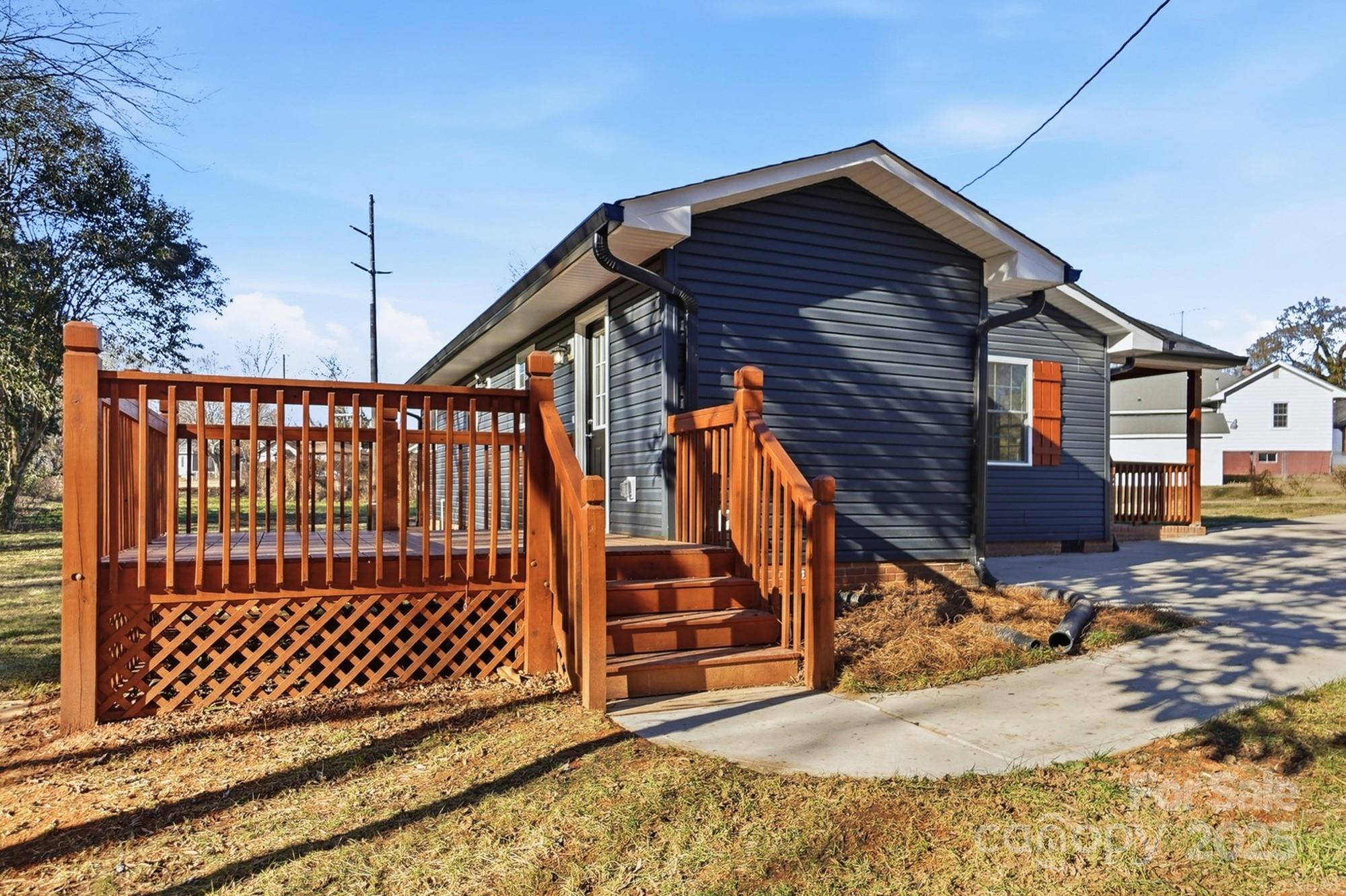 1015 W 6th Avenue B Avenue Gastonia NC 28052