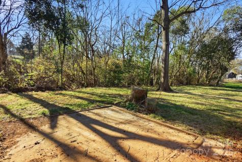 1015 W 6th Avenue B Avenue Gastonia NC 28052