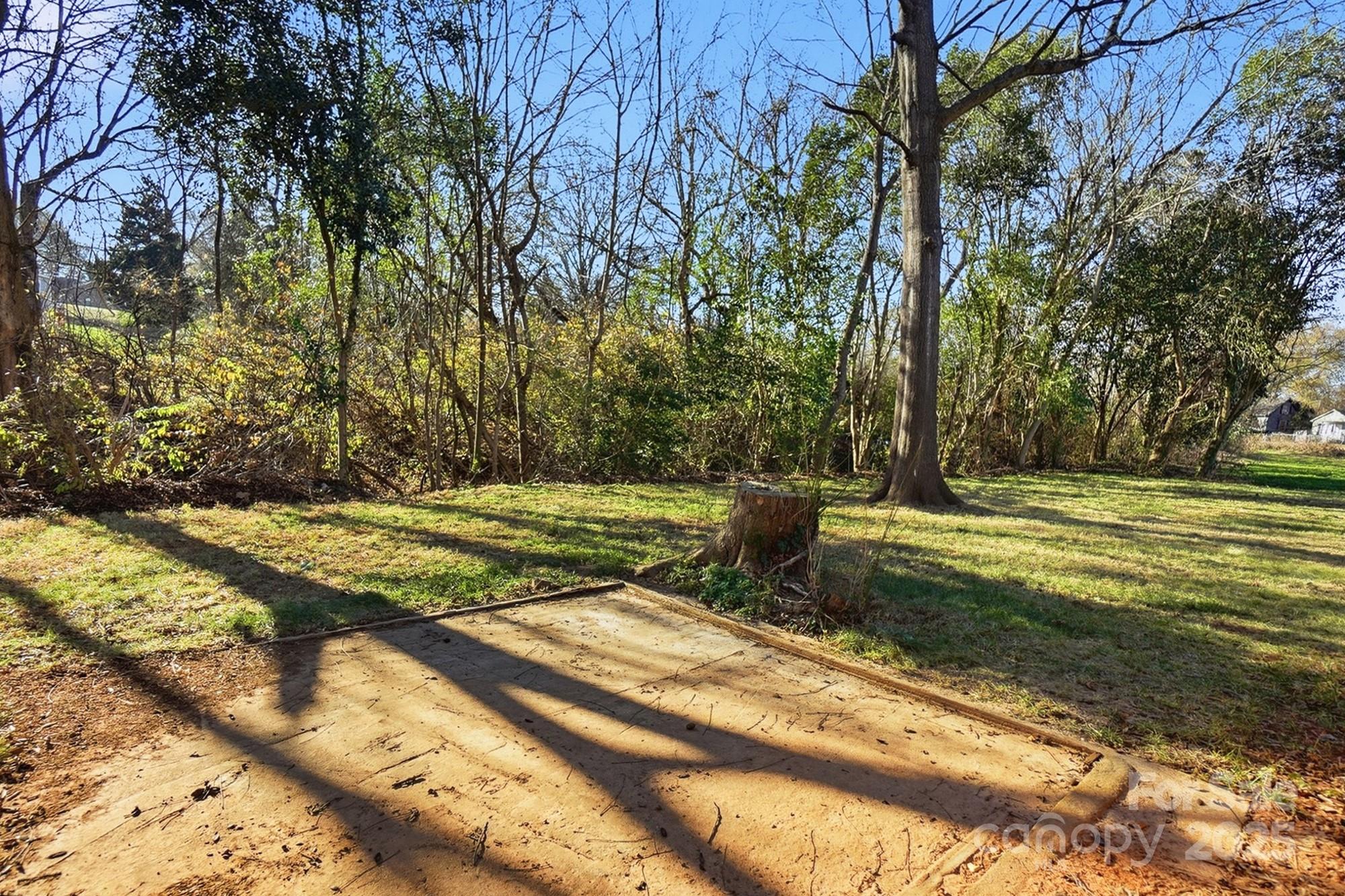 1015 W 6th Avenue B Avenue Gastonia NC 28052