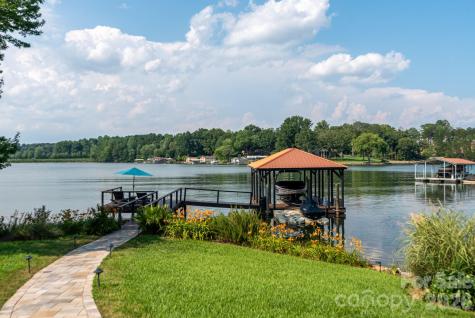 7144 Lynbrook Creek Road Denver NC 28037