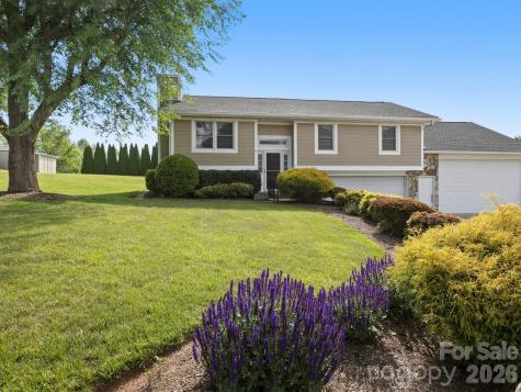 3 Fieldcrest Drive Candler NC 28715