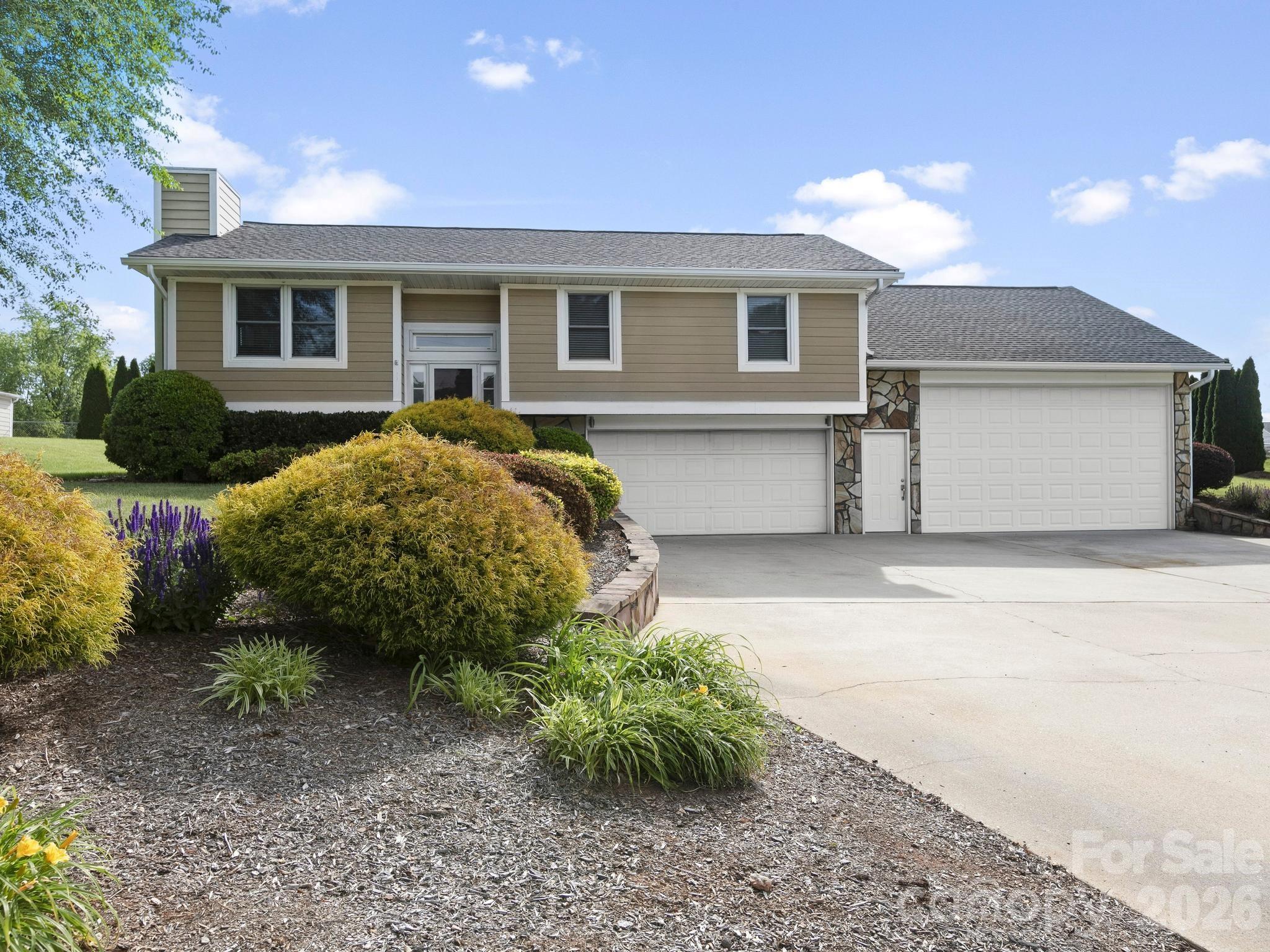 3 Fieldcrest Drive Candler NC 28715