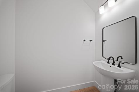 128 Collin Place Asheville NC 28804