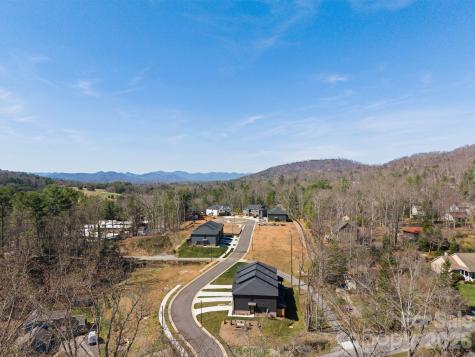 128 Collin Place Asheville NC 28804