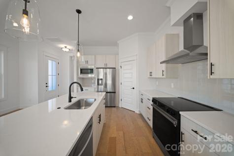 128 Collin Place Asheville NC 28804