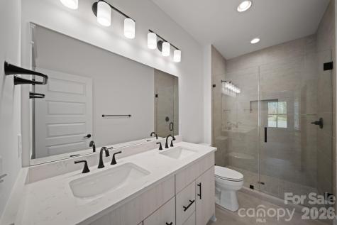 128 Collin Place Asheville NC 28804