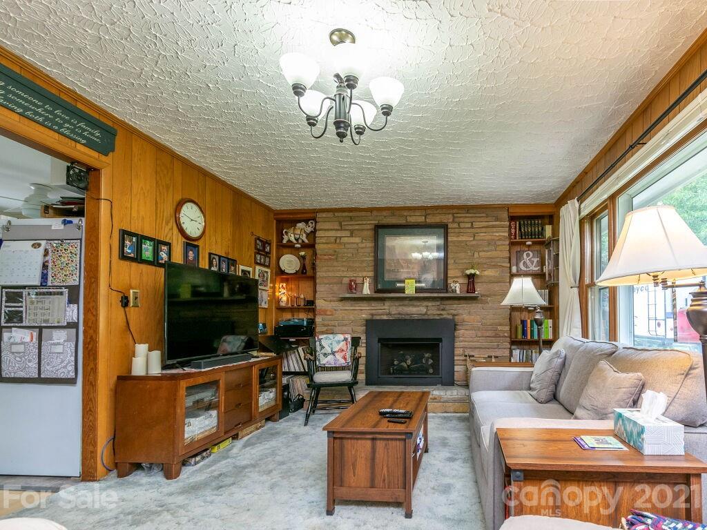 264 Connestee Road Brevard NC 28712