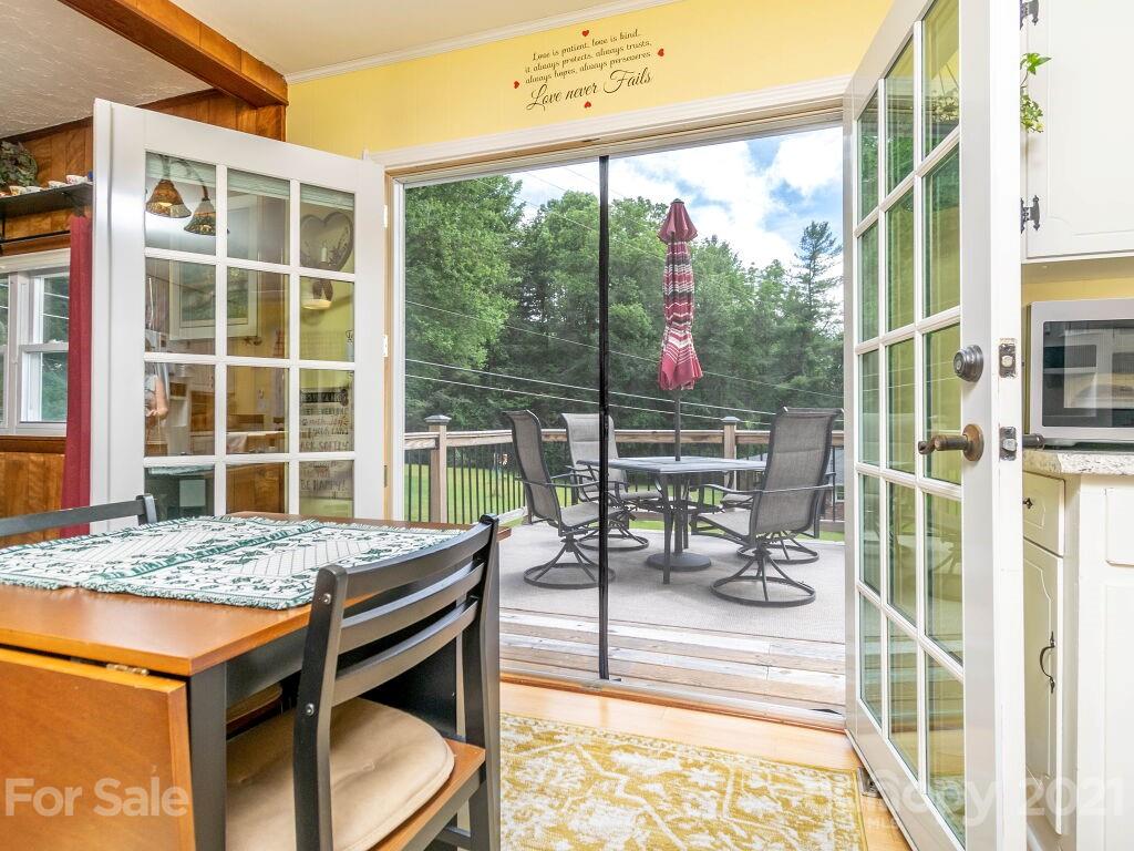 264 Connestee Road Brevard NC 28712