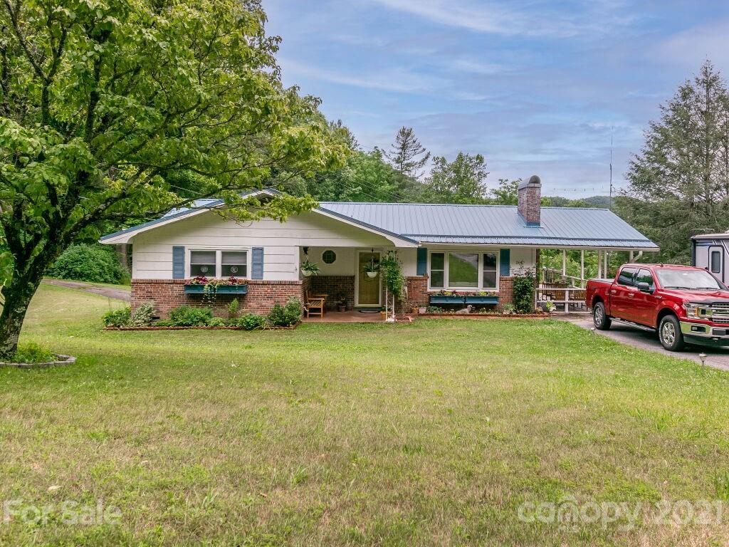 264 Connestee Road Brevard NC 28712