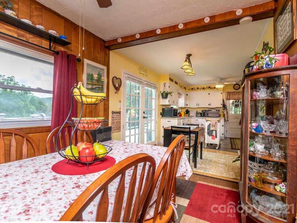 264 Connestee Road Brevard NC 28712