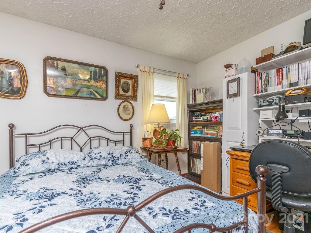 264 Connestee Road Brevard NC 28712