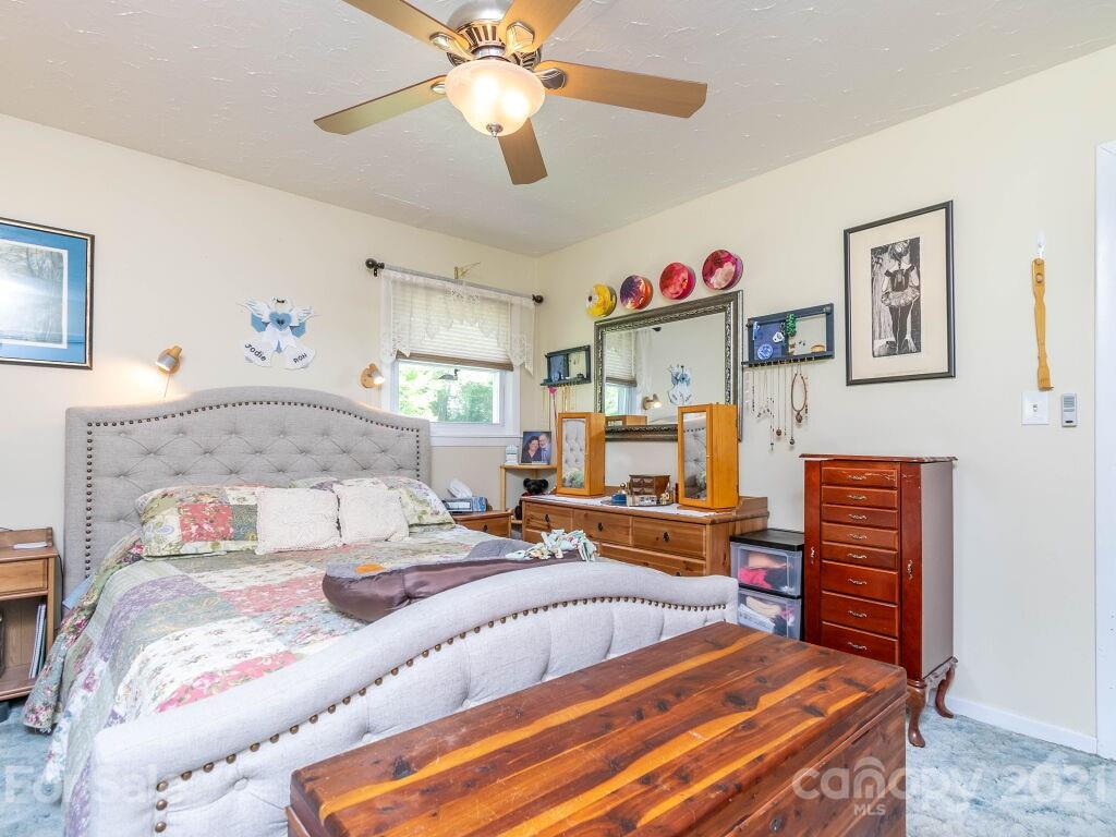 264 Connestee Road Brevard NC 28712