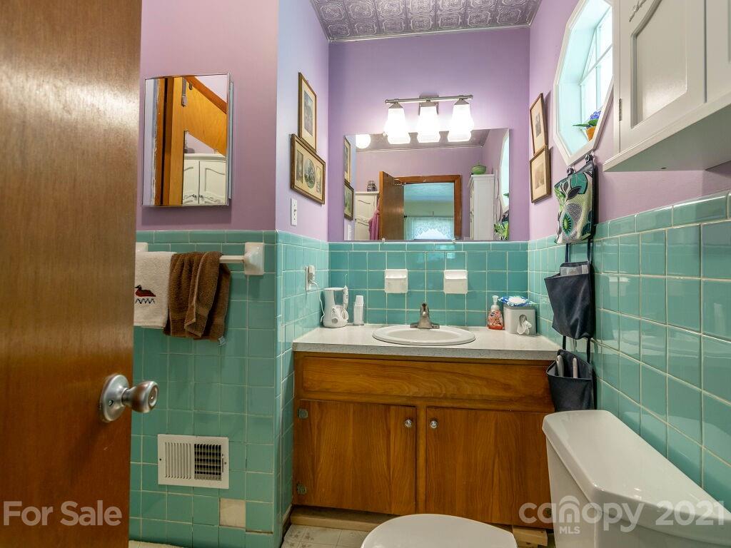 264 Connestee Road Brevard NC 28712