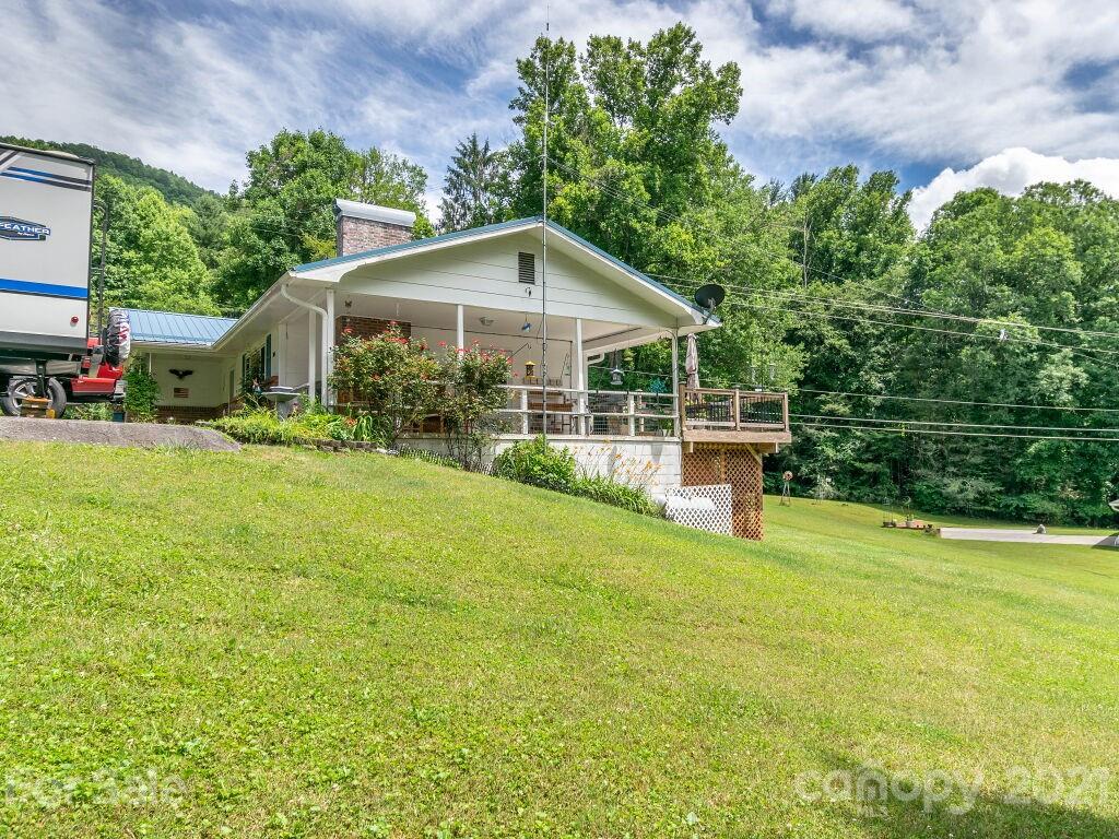 264 Connestee Road Brevard NC 28712