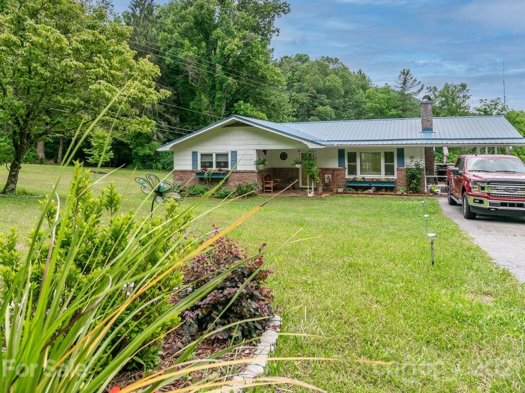 264 Connestee Road Brevard NC 28712