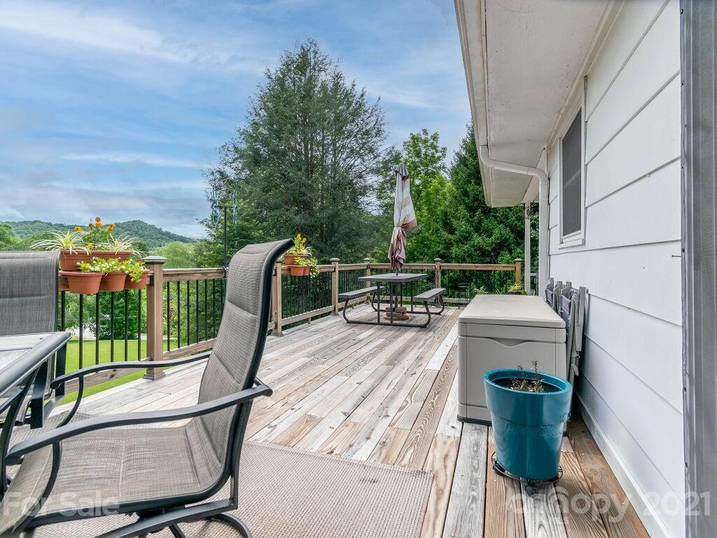 264 Connestee Road Brevard NC 28712