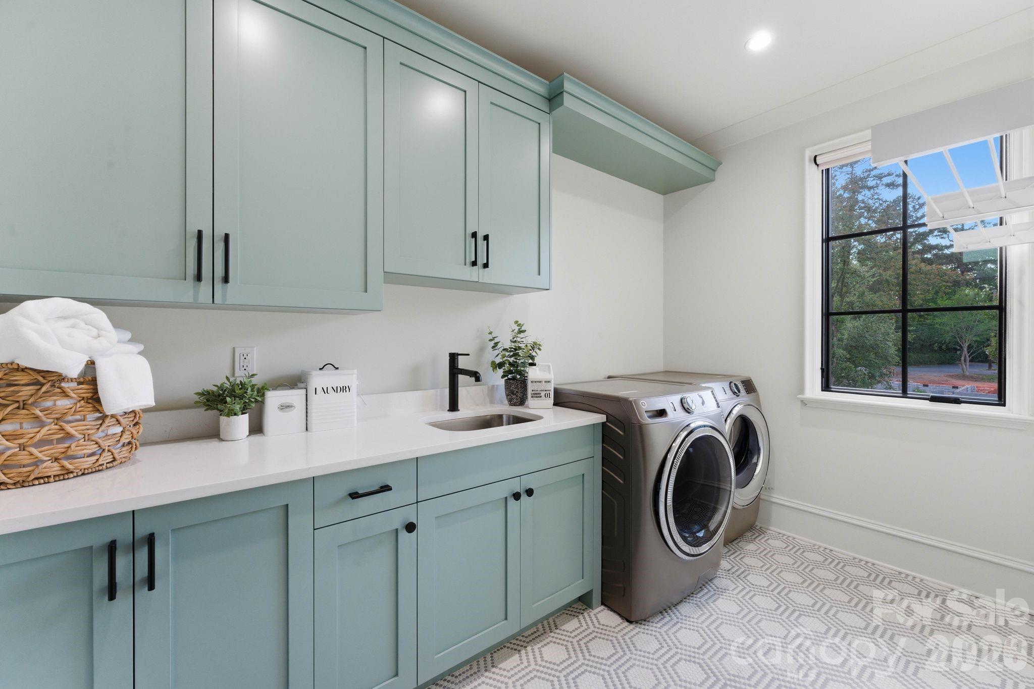 409 Bertonley Avenue Charlotte NC 28211