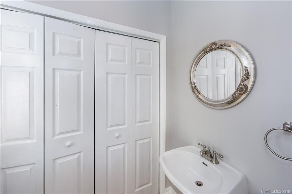 2546 Dilworth Heights Lane Charlotte NC 28209