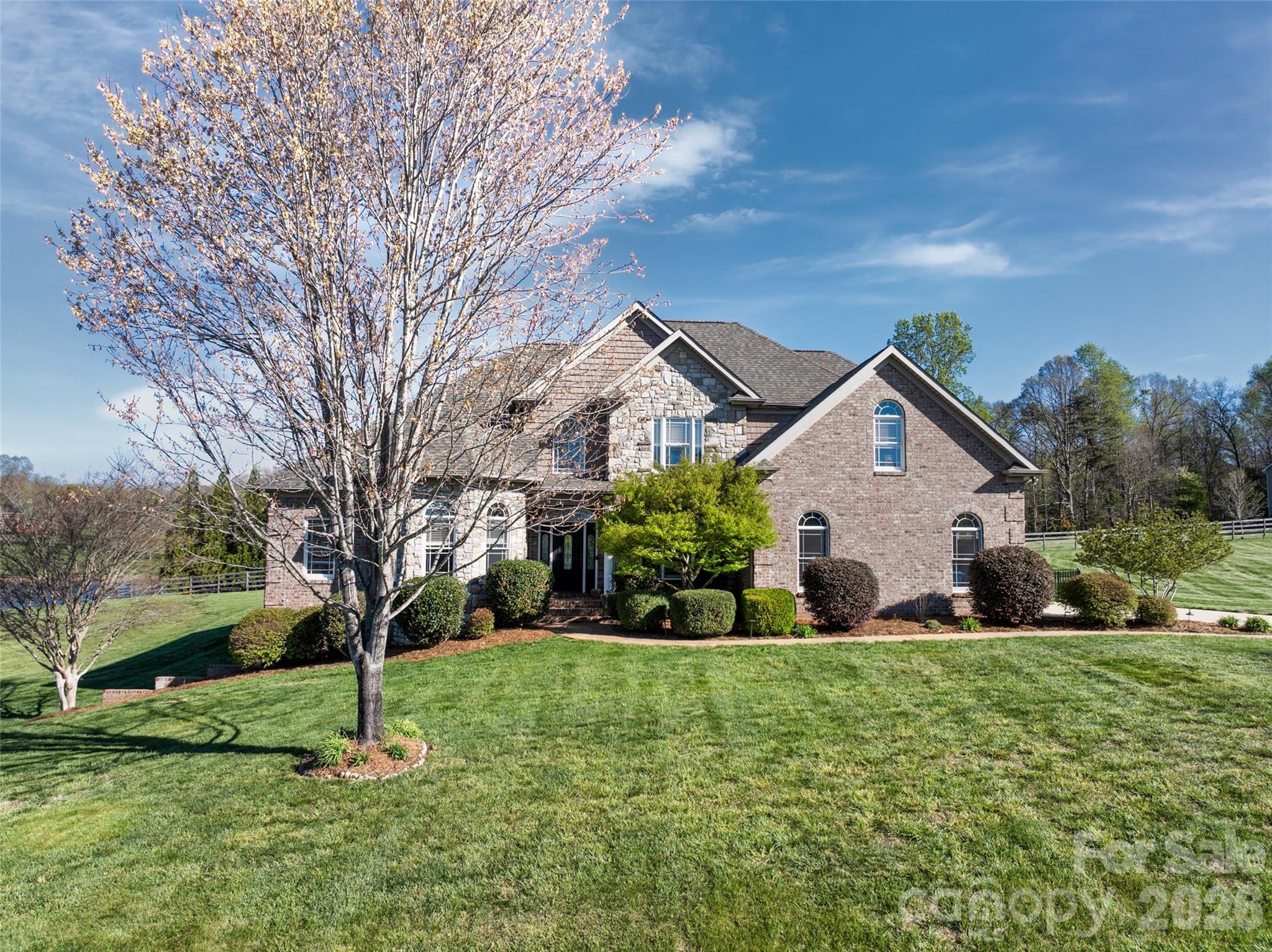 5873 Bakers Point Hickory NC 28602