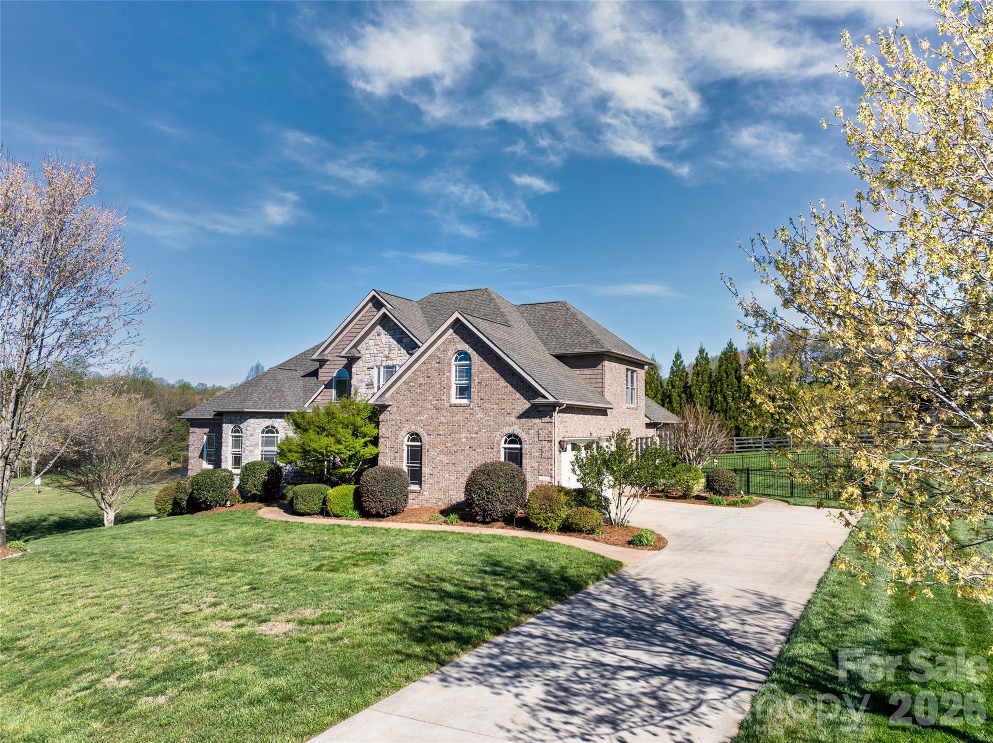 5873 Bakers Point Hickory NC 28602