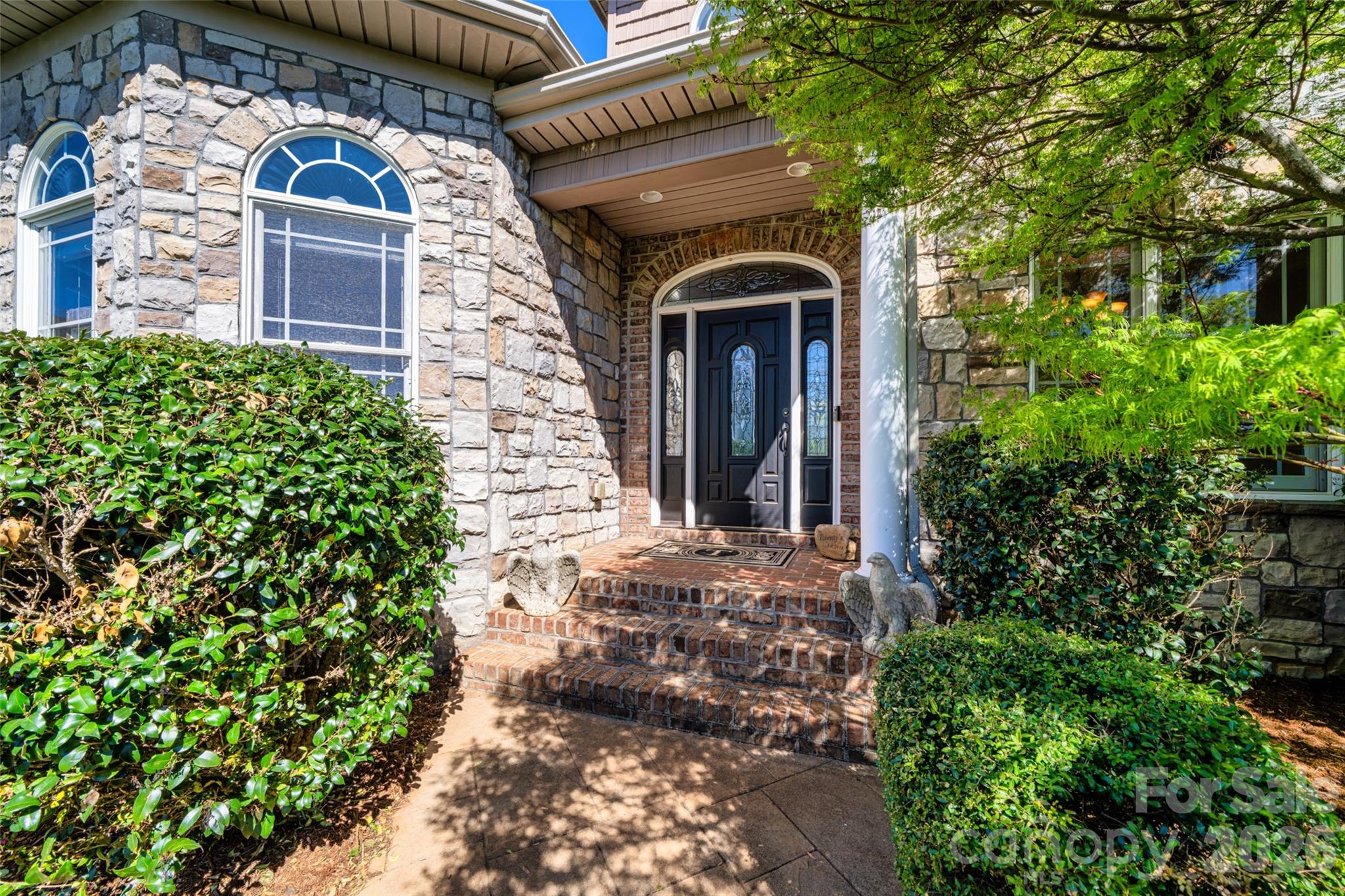 5873 Bakers Point Hickory NC 28602
