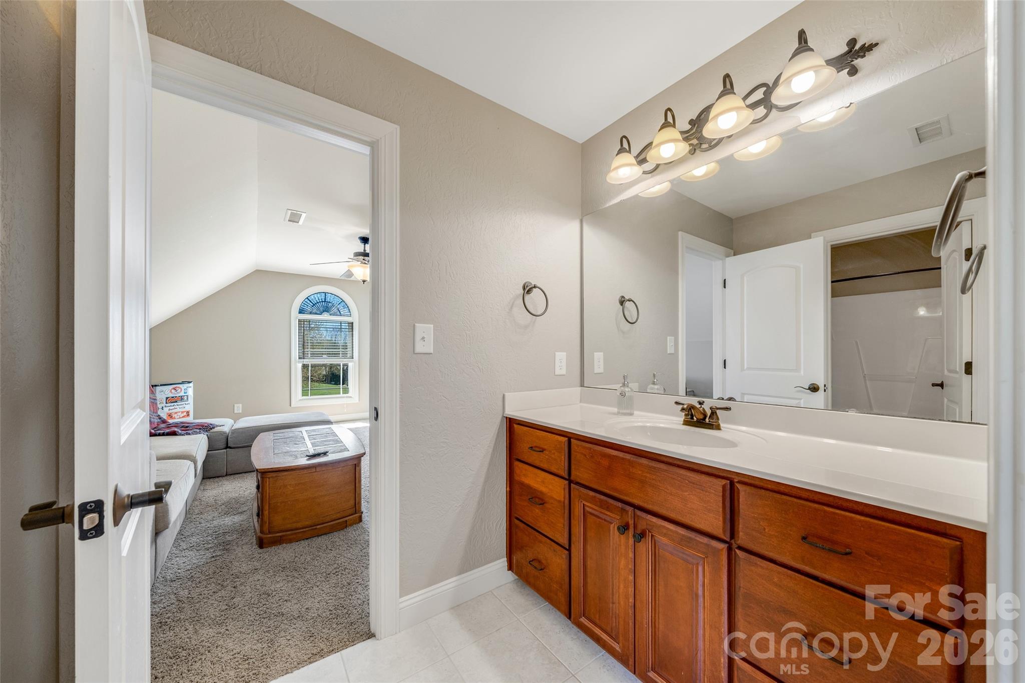 5873 Bakers Point Hickory NC 28602