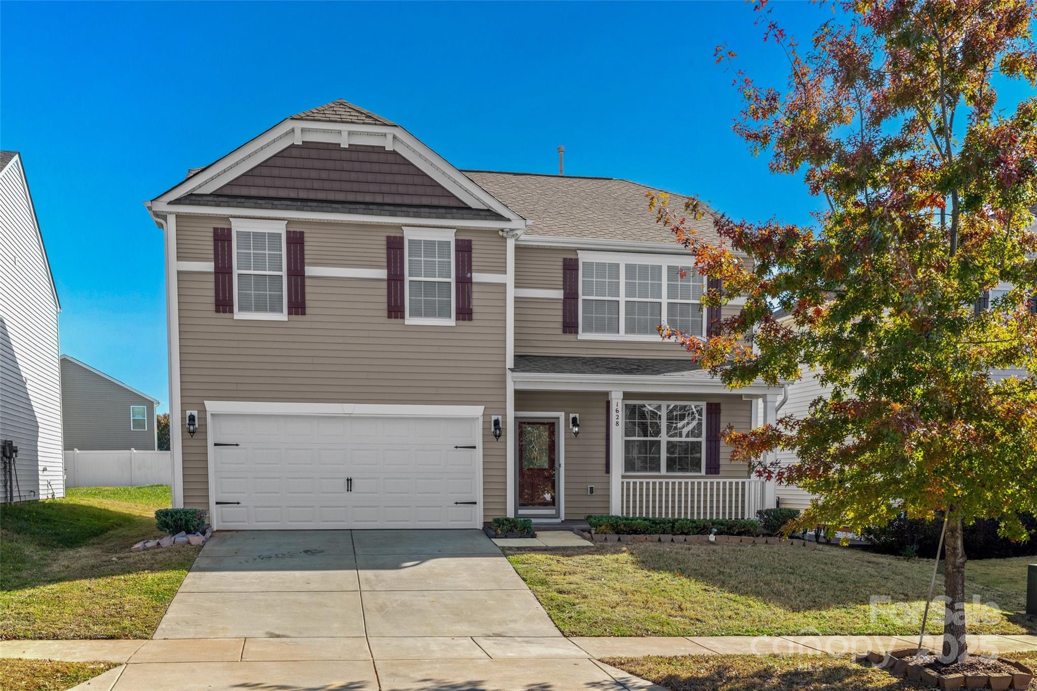 1628 Savory Lane Charlotte NC 28216