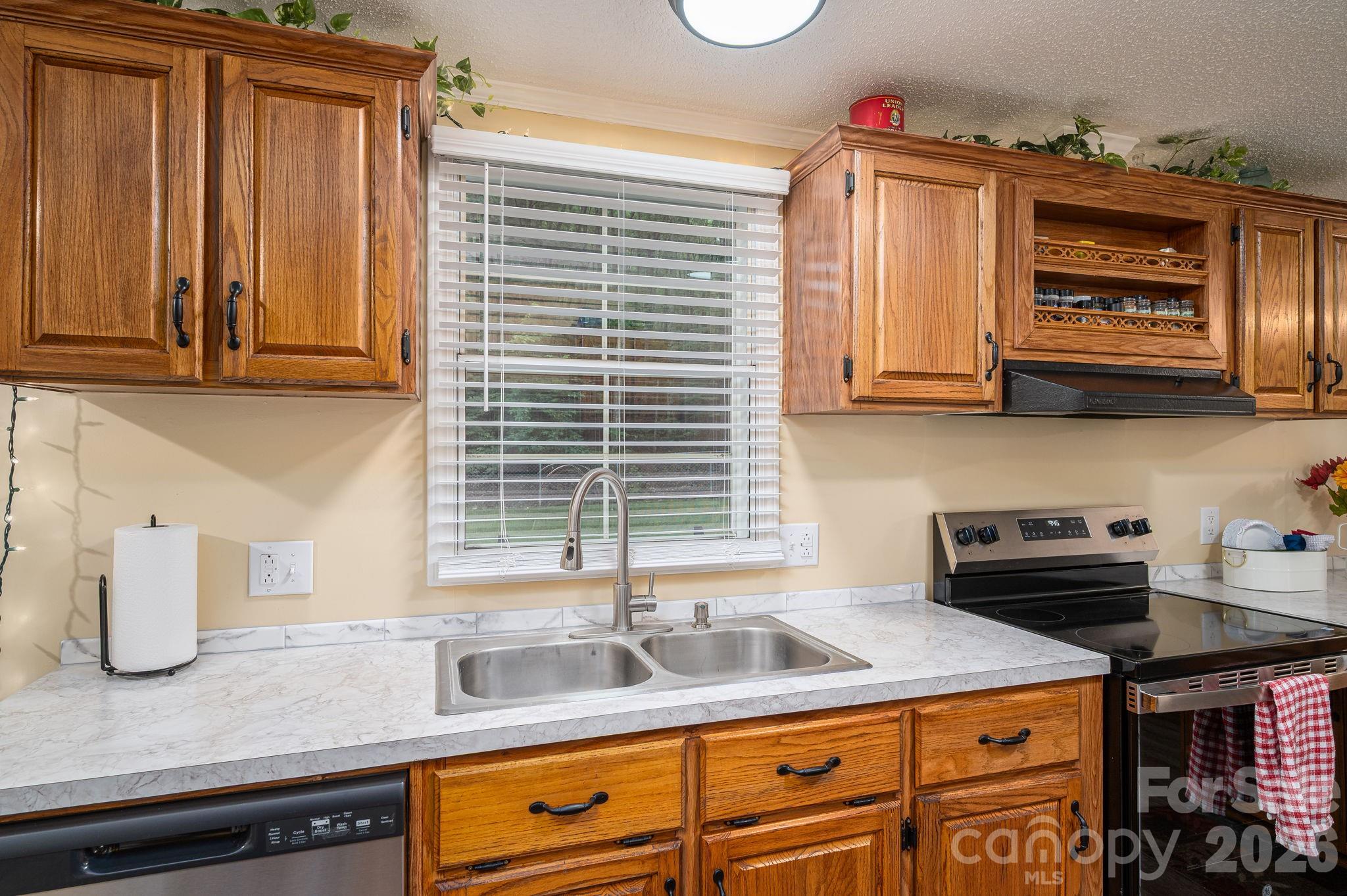 5043 Pebble Stone Road Maiden NC 28650