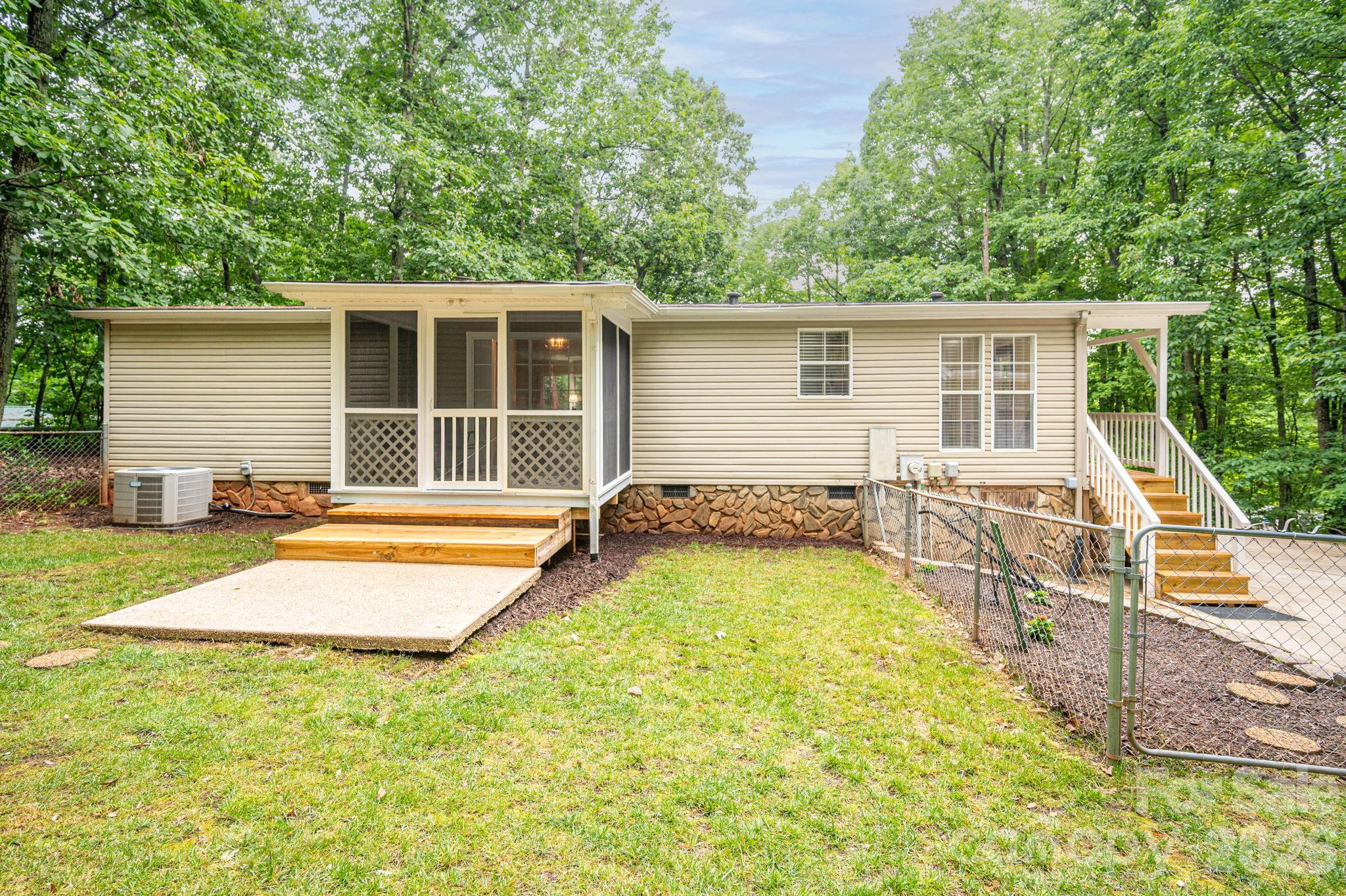 5043 Pebble Stone Road Maiden NC 28650