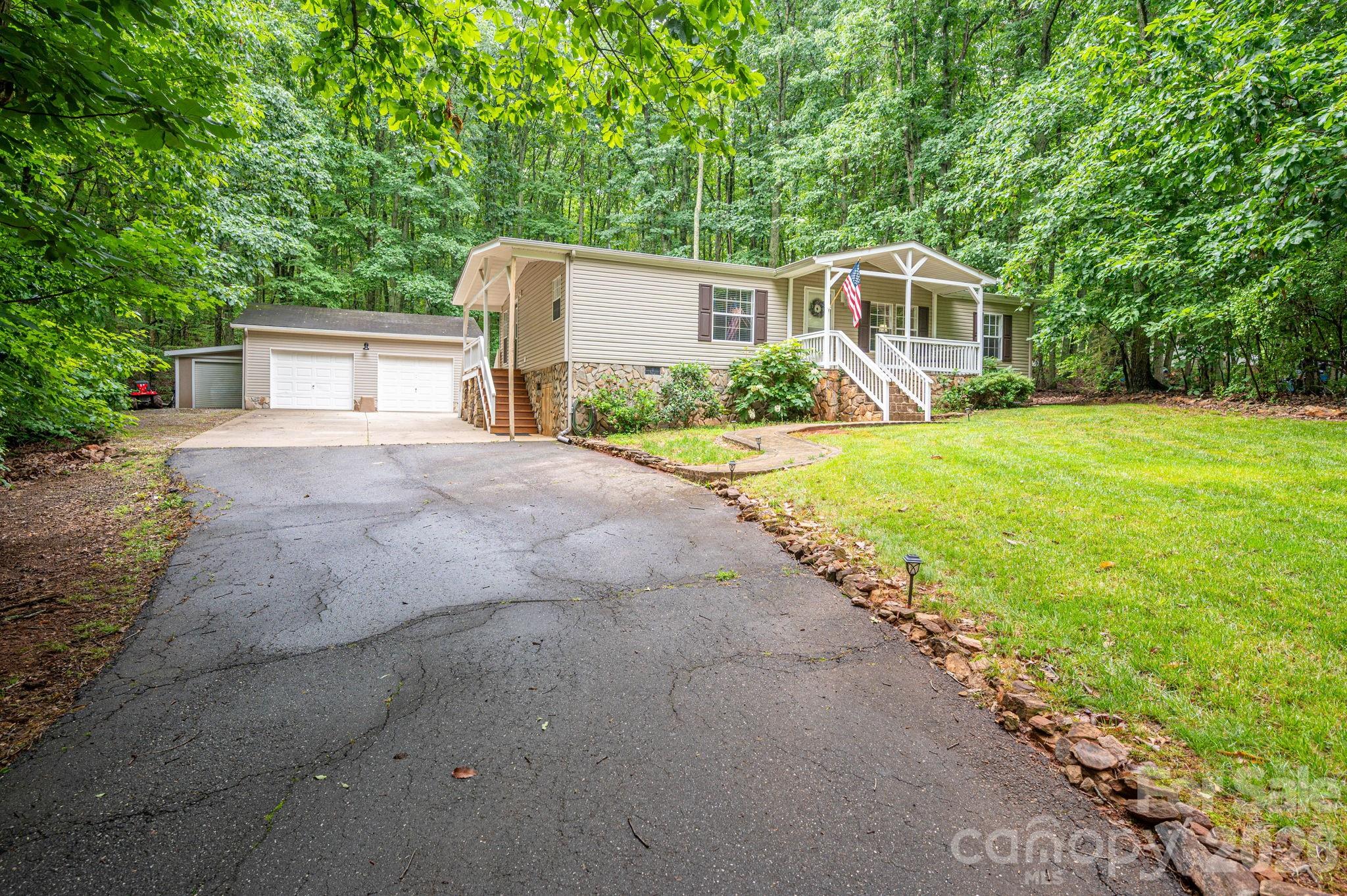 5043 Pebble Stone Road Maiden NC 28650