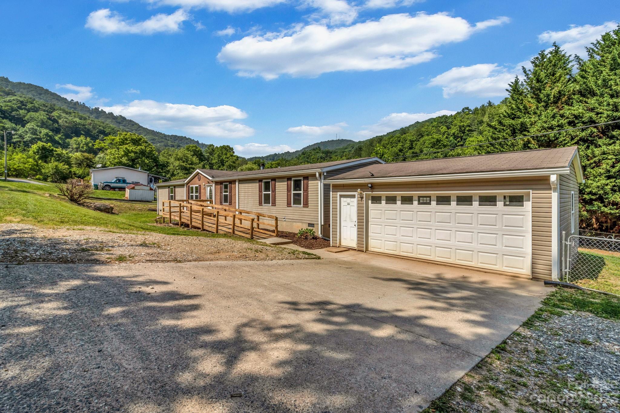759 Starnes Cove Road Asheville NC 28806
