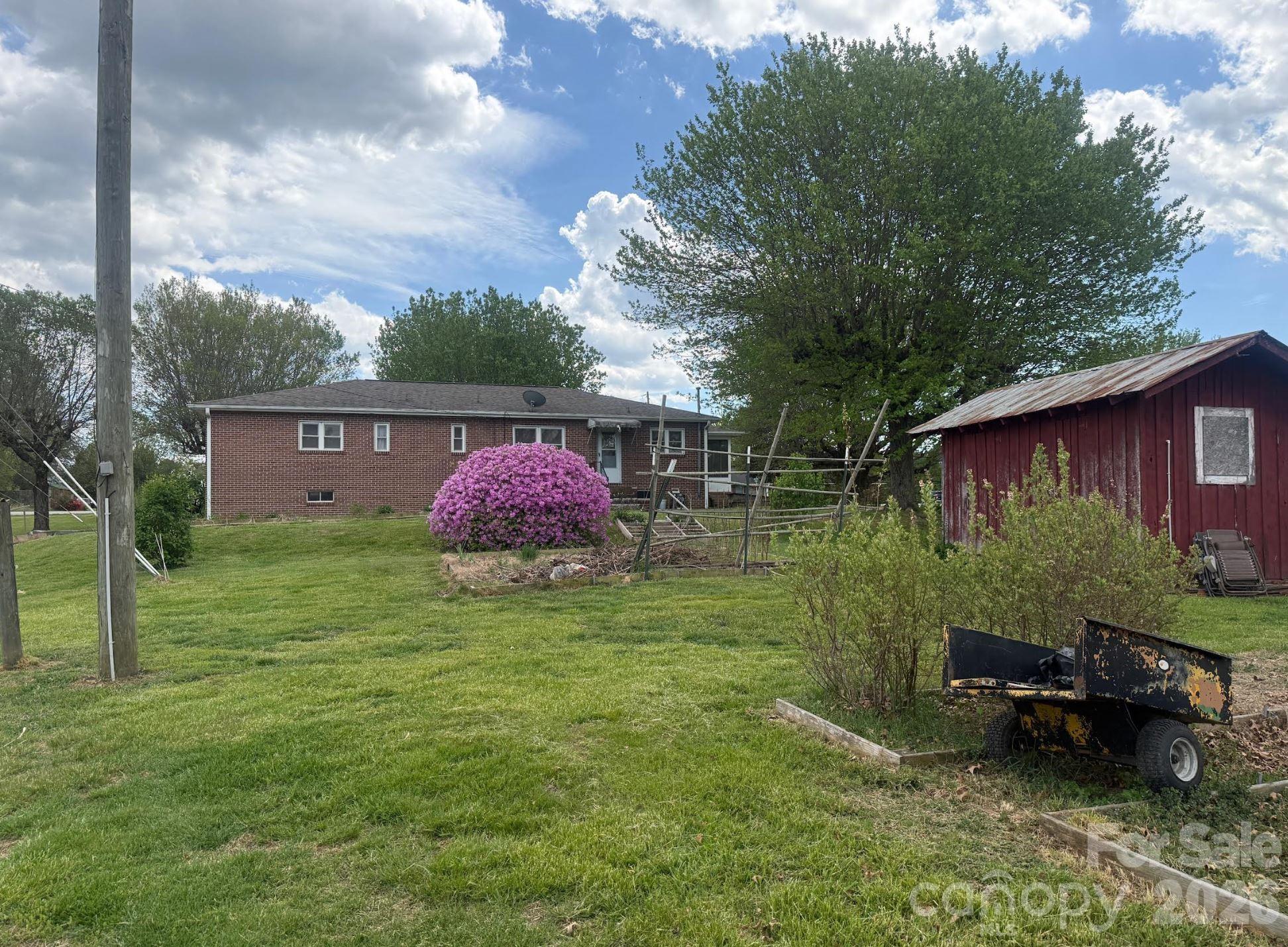 343 Brickyard Road Etowah NC 28729