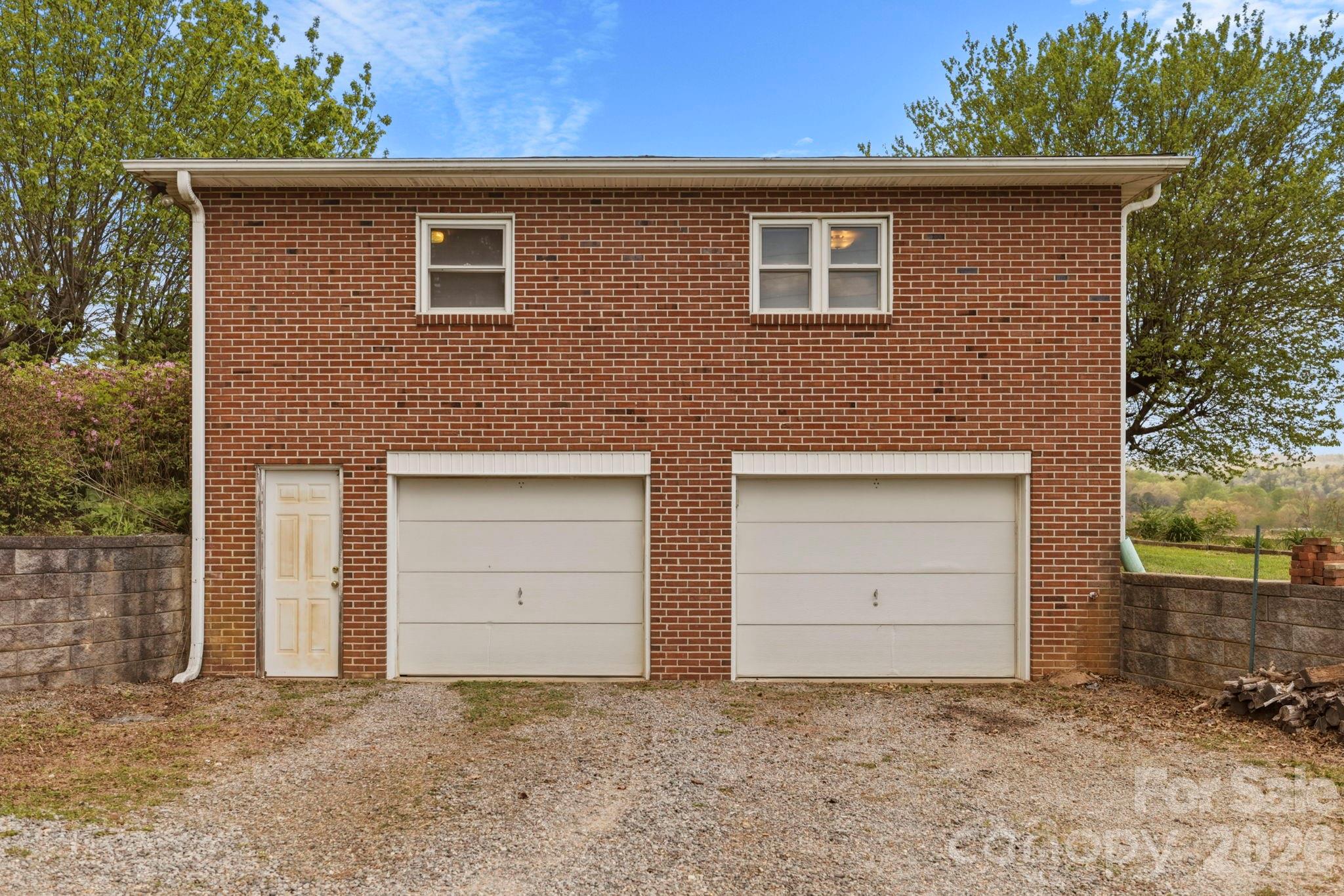 343 Brickyard Road Etowah NC 28729