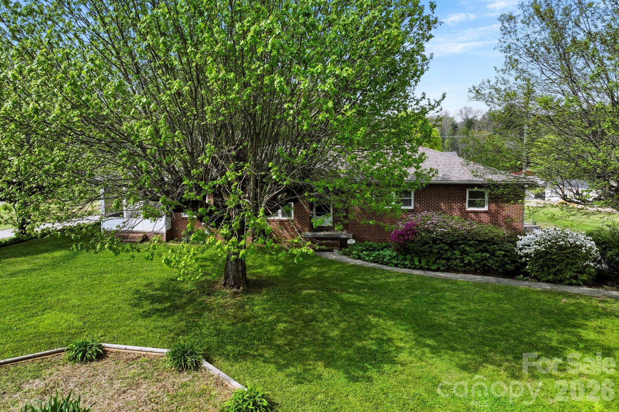 343 Brickyard Road Etowah NC 28729